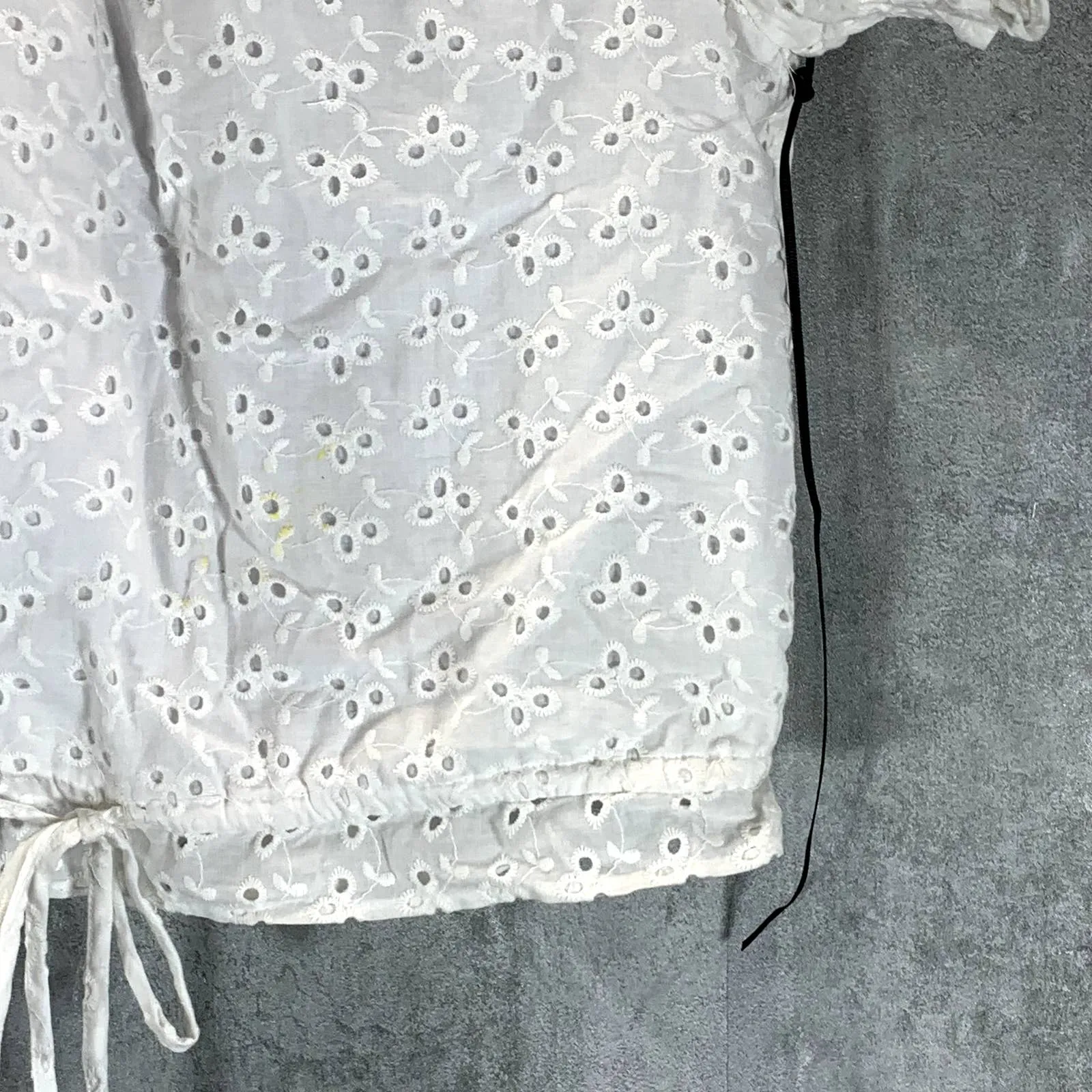 1.STATE Women's Ultra White Eyelet Raglan Sleeve Tie-Hem Crop Top SZ S