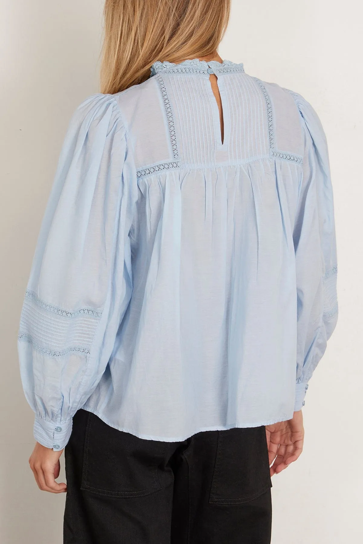 Calin Blouse in Ciel