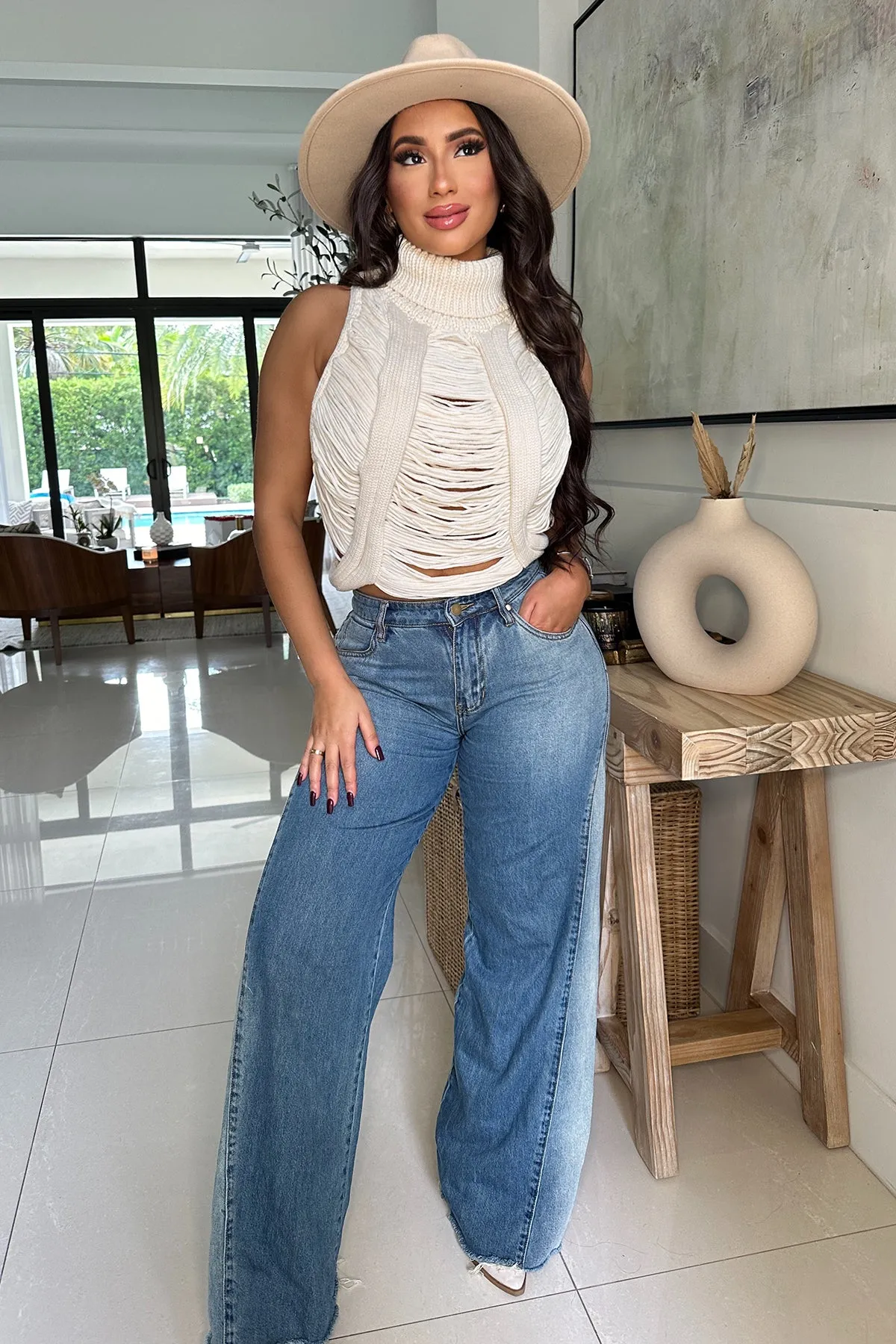 EFFORTLESSLY COOL TOP