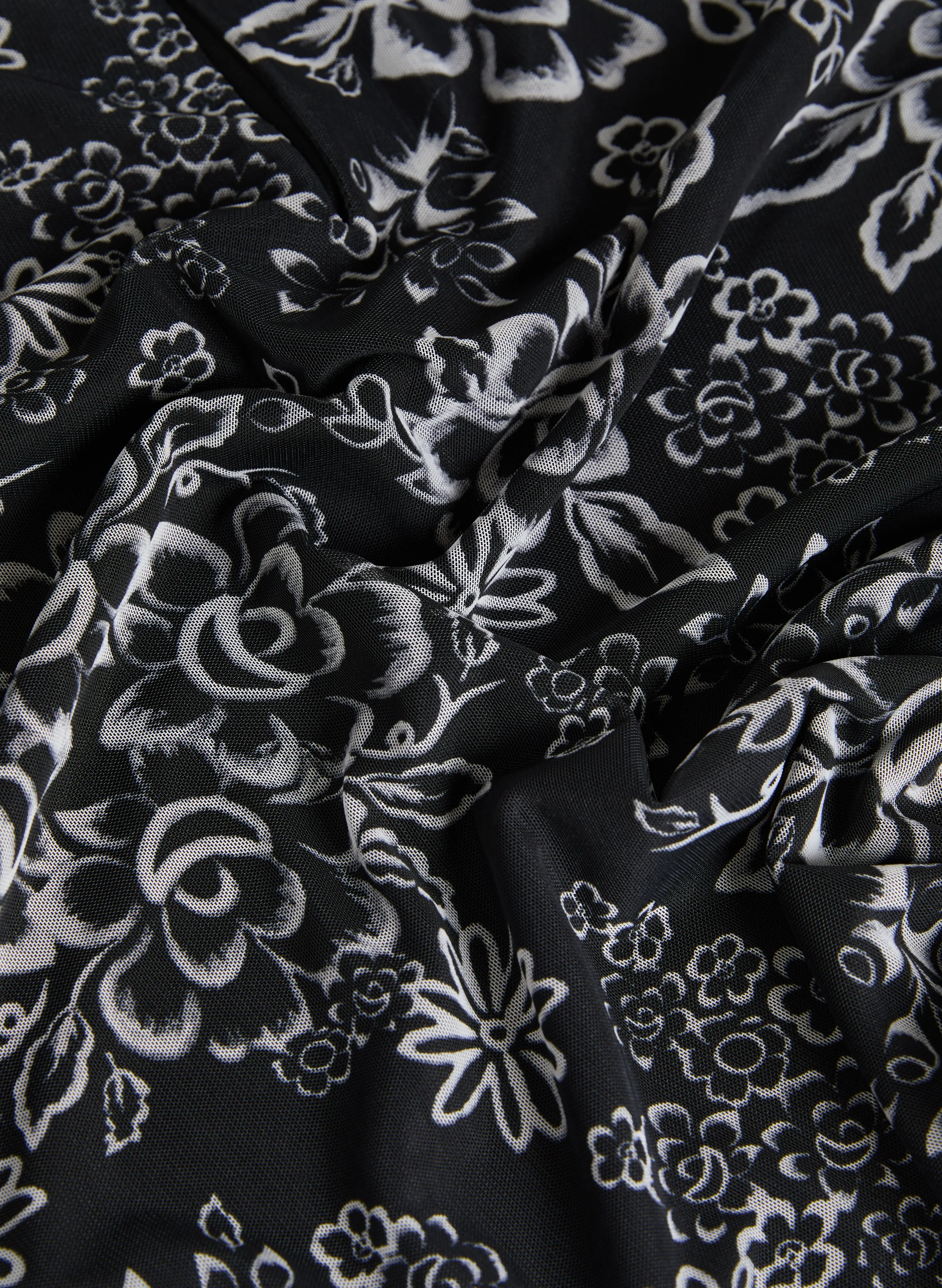 Floral Print Keyhole Blouse