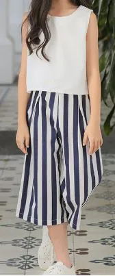 Frankie's 2 piece outfit