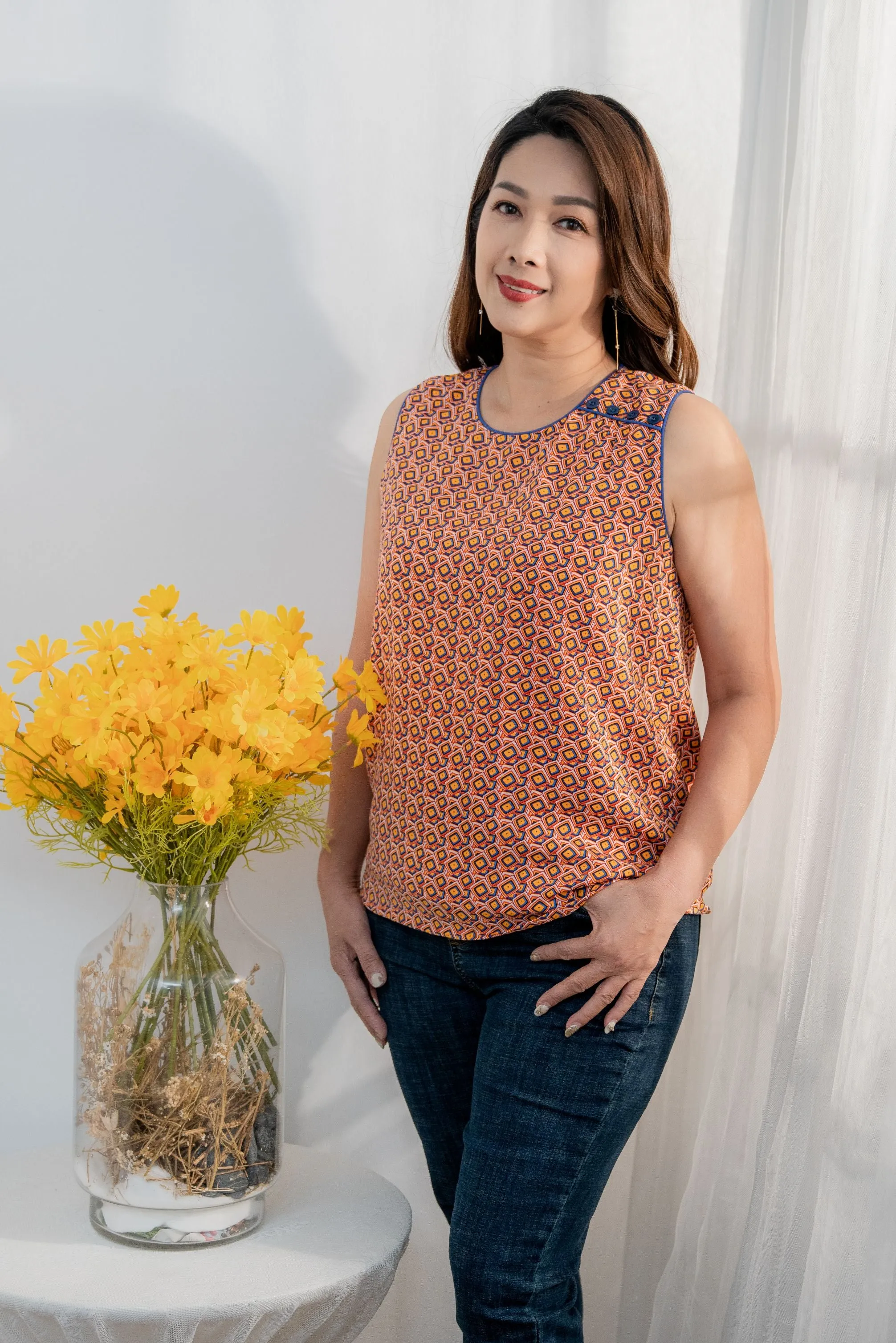 Geometric Pattern Top Button Blouse