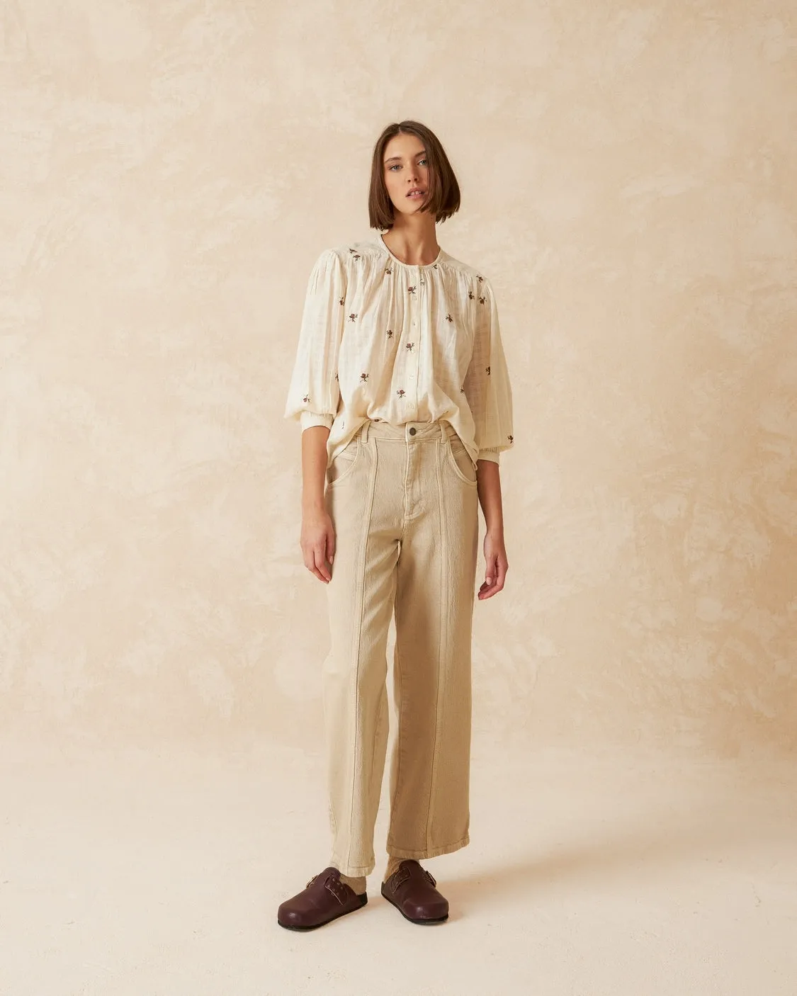 Indi & Cold Embroidered Rose Blouse / Vanilla