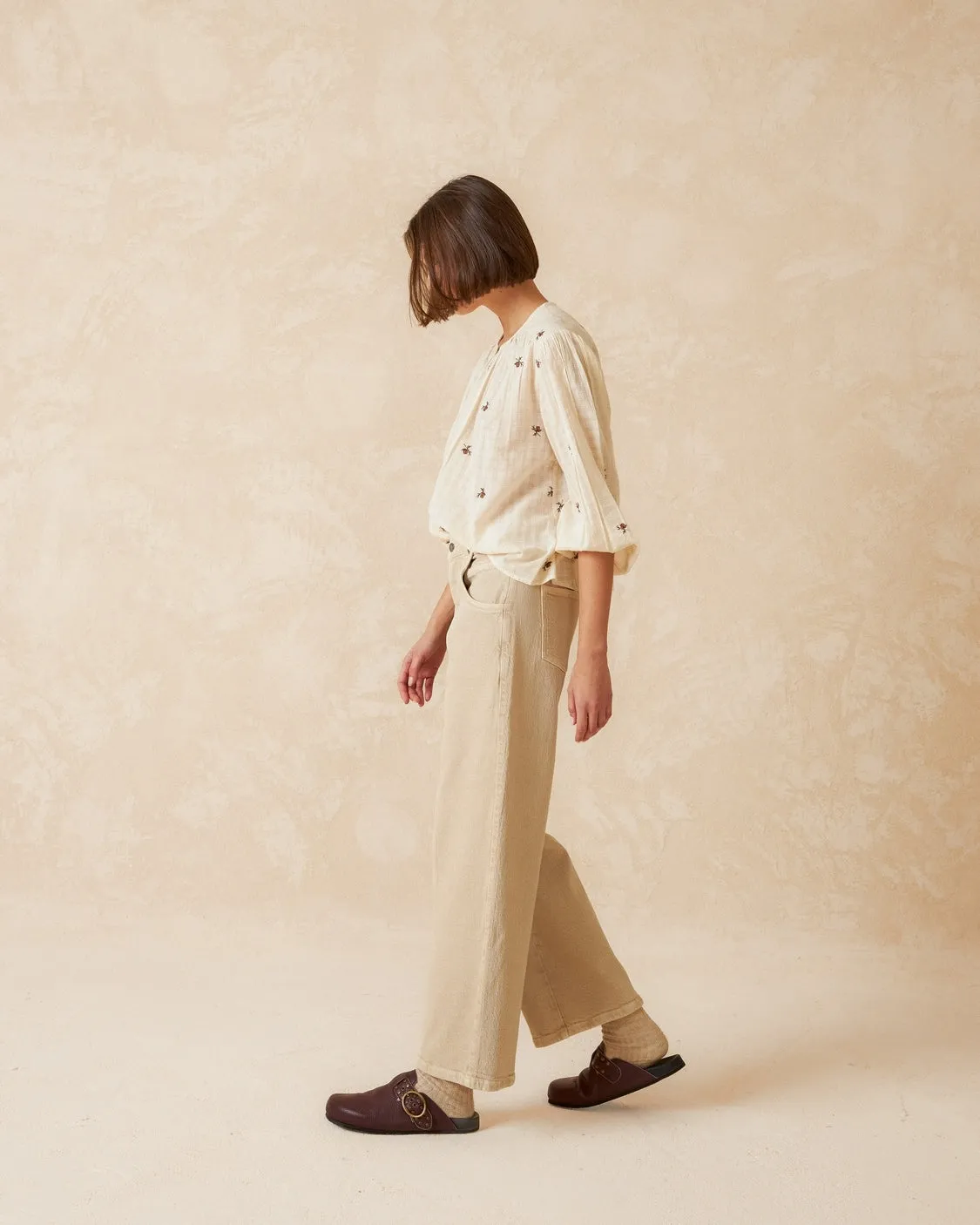 Indi & Cold Embroidered Rose Blouse / Vanilla