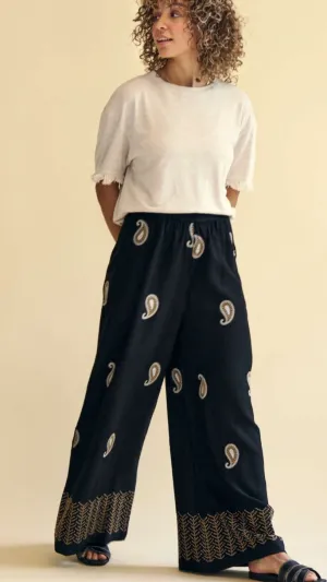 Lari Embroidery Pant