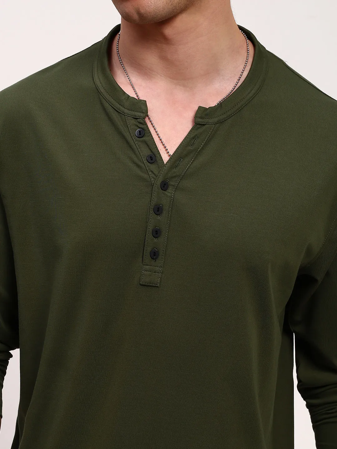 Men Green Solid Henley Neck T-Shirt