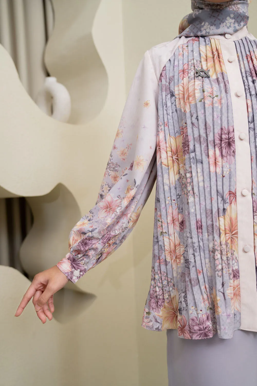 Muraya Shirt & Scarf Set Pearly Silver