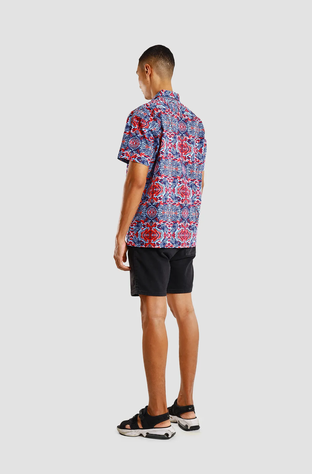 Nusantara Modern Fit Dragon Wave in Poppy Red
