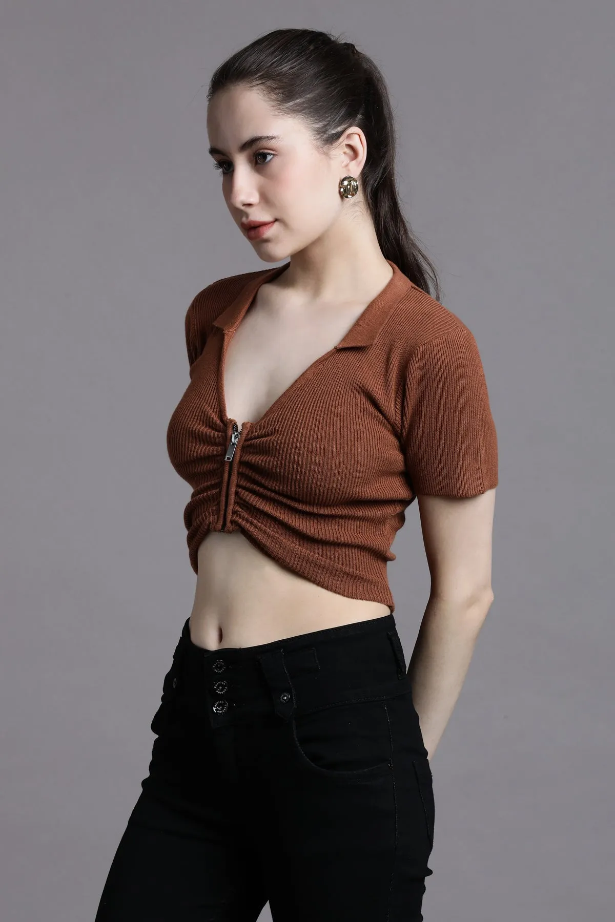 Ruched collared zip-up crop top