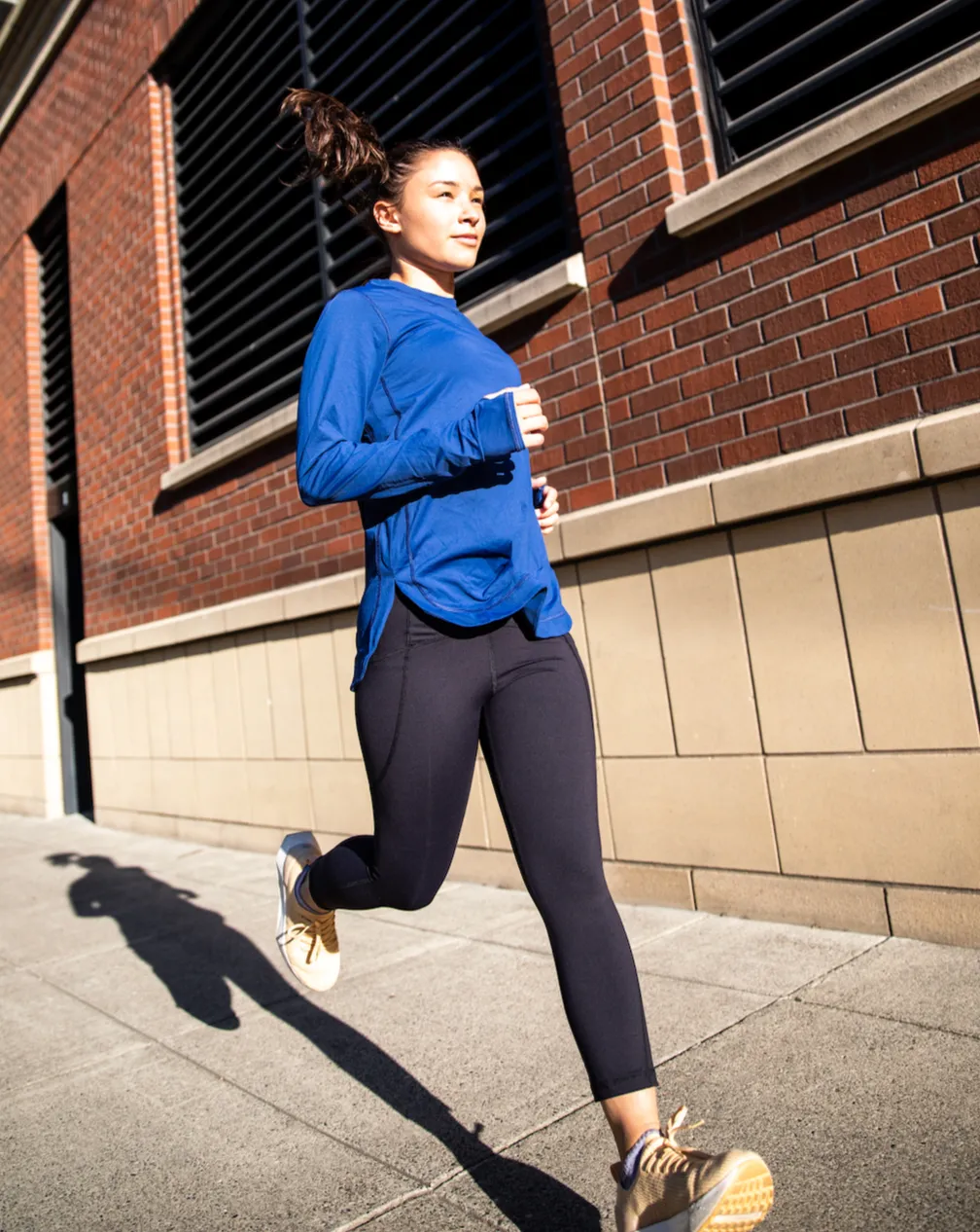 WOMEN'S RELAXED SCALLOP TOP (2015)