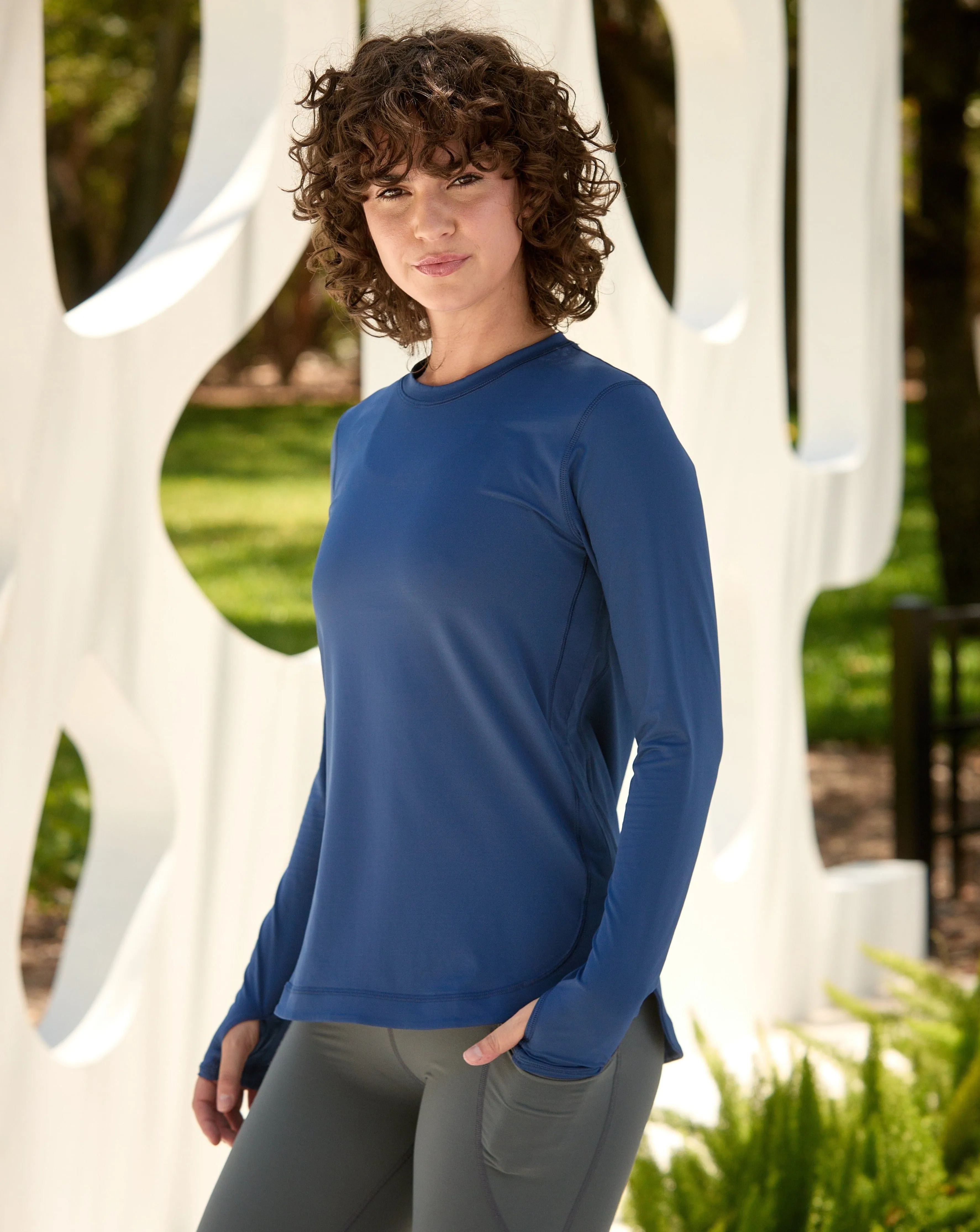 WOMEN'S RELAXED SCALLOP TOP (2015)